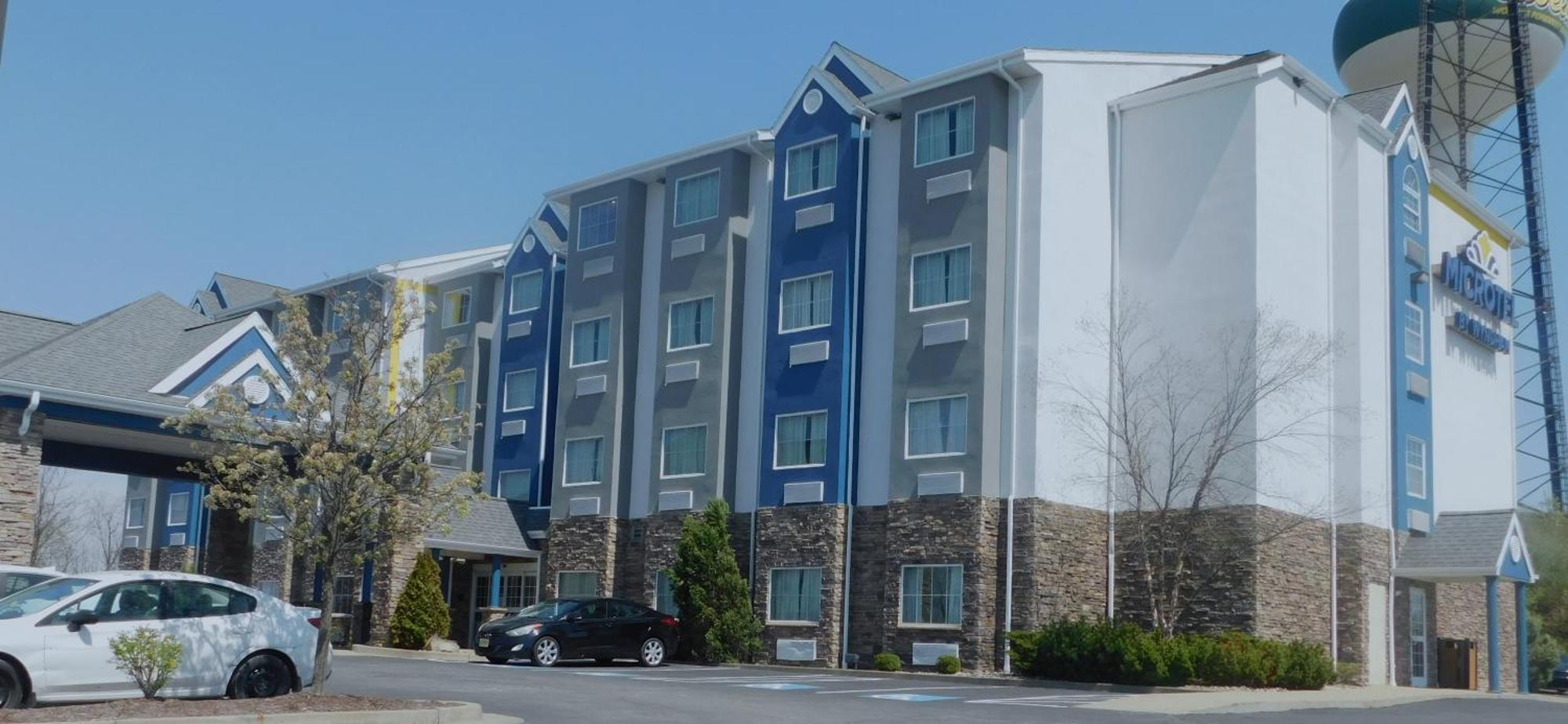 Microtel Inn & Suites By Wyndham Wheeling At The Highlands Triadelphia Eksteriør bilde