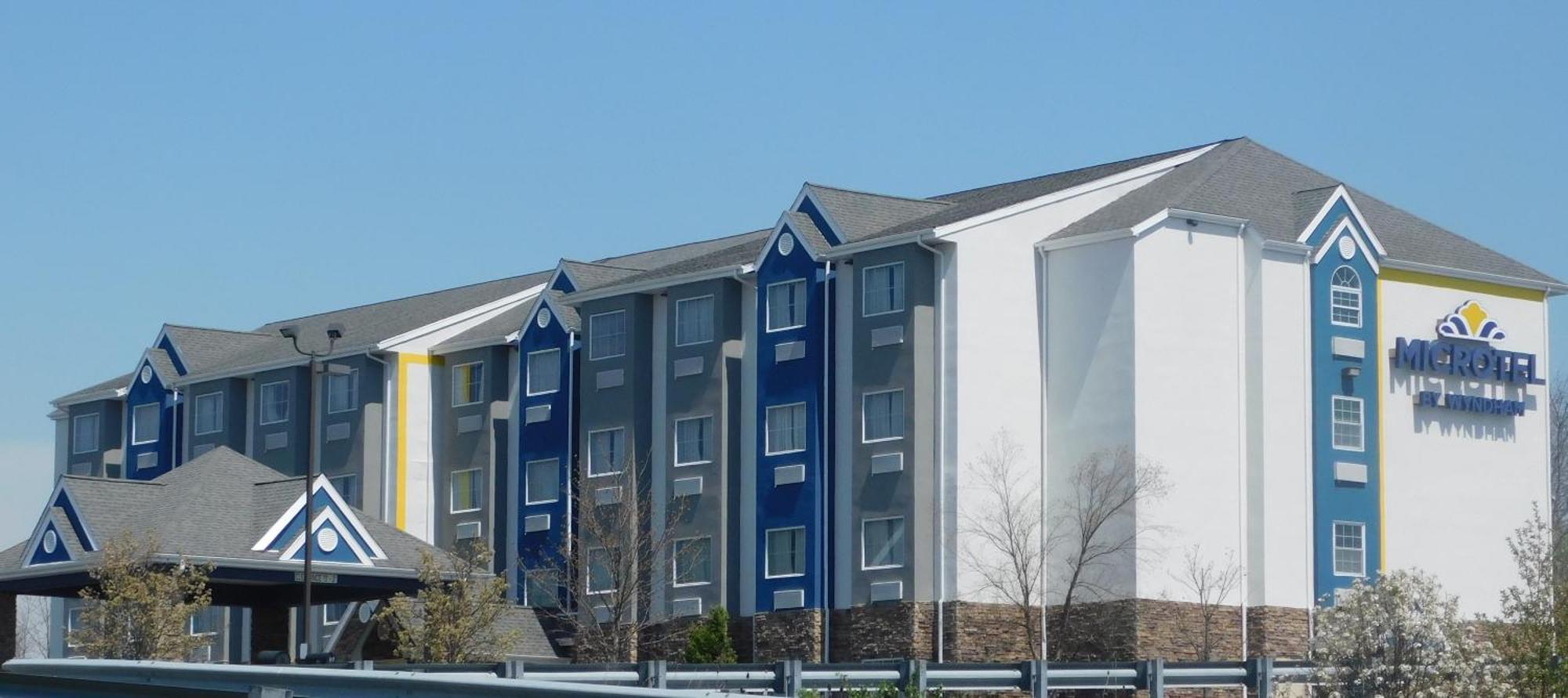 Microtel Inn & Suites By Wyndham Wheeling At The Highlands Triadelphia Eksteriør bilde