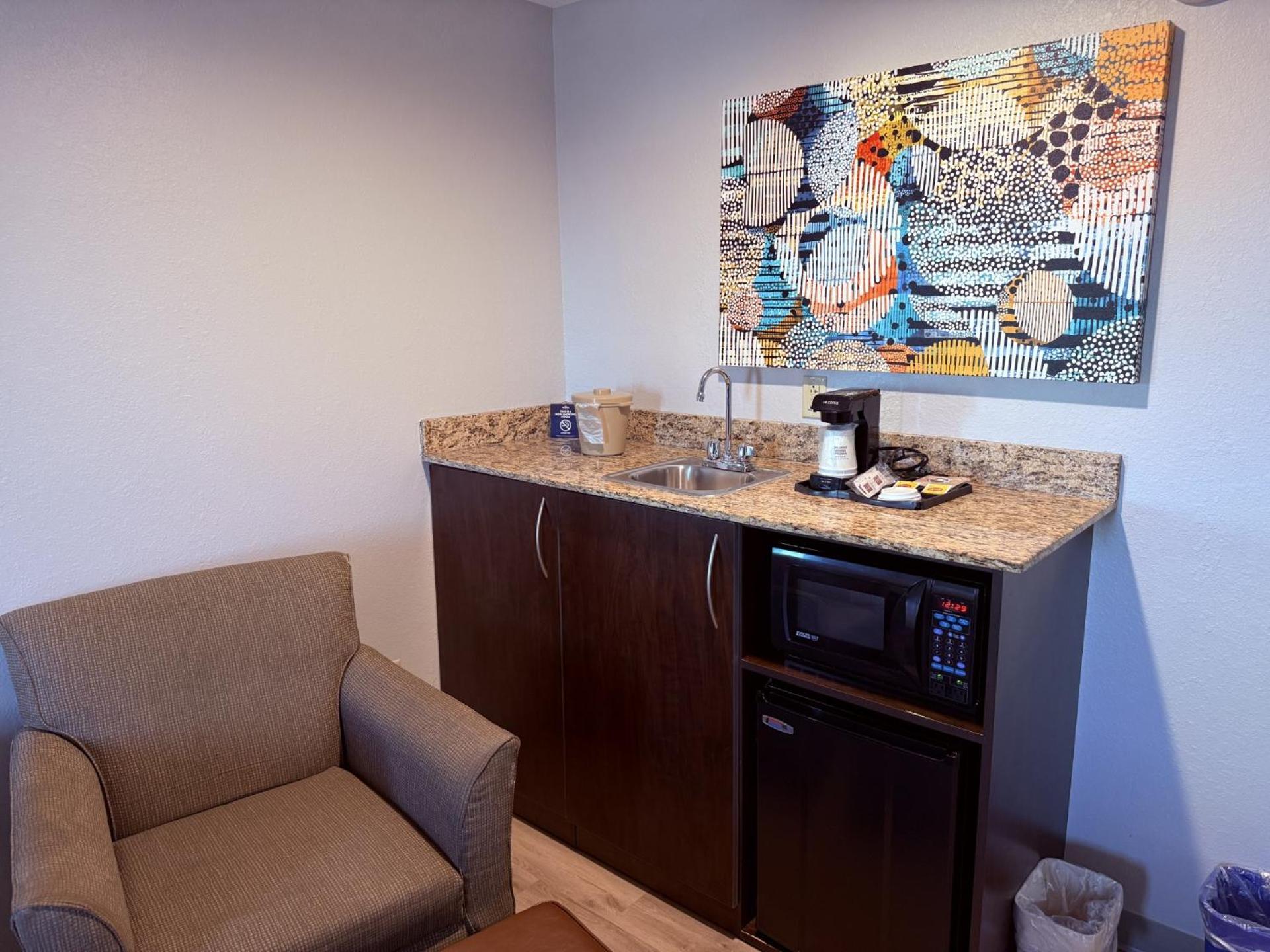 Microtel Inn & Suites By Wyndham Wheeling At The Highlands Triadelphia Eksteriør bilde