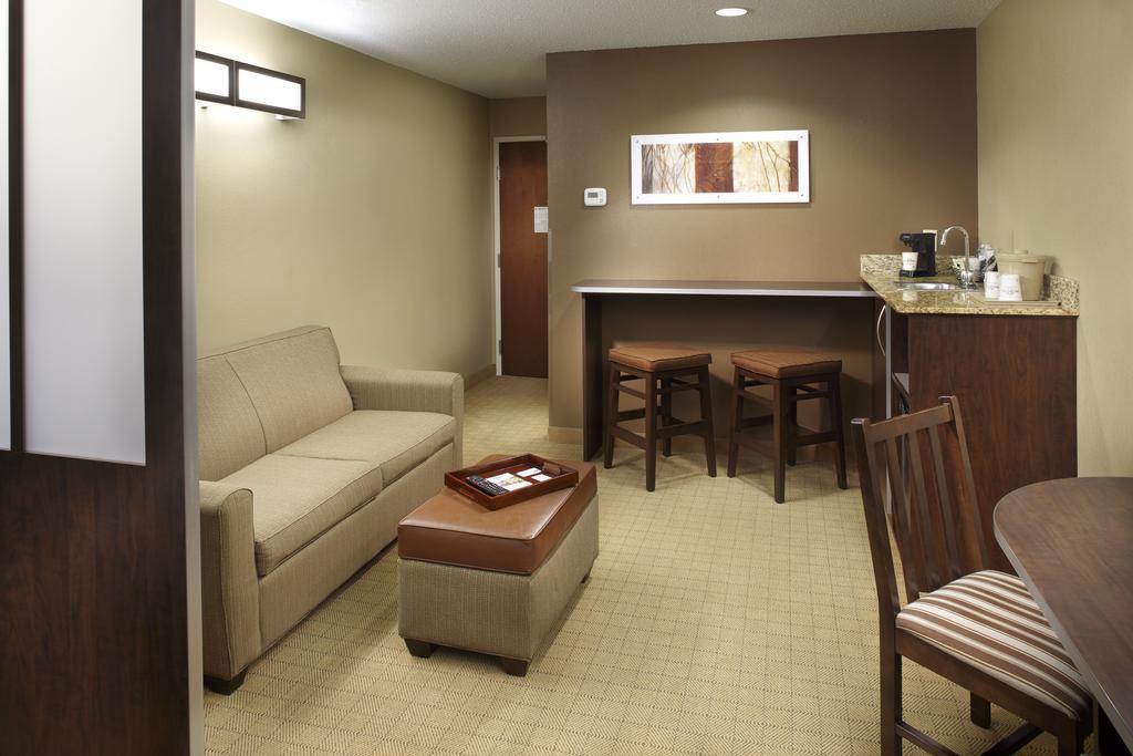 Microtel Inn & Suites By Wyndham Wheeling At The Highlands Triadelphia Eksteriør bilde