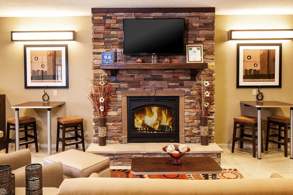 Microtel Inn & Suites By Wyndham Wheeling At The Highlands Triadelphia Eksteriør bilde