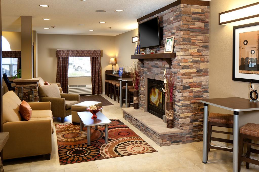 Microtel Inn & Suites By Wyndham Wheeling At The Highlands Triadelphia Eksteriør bilde