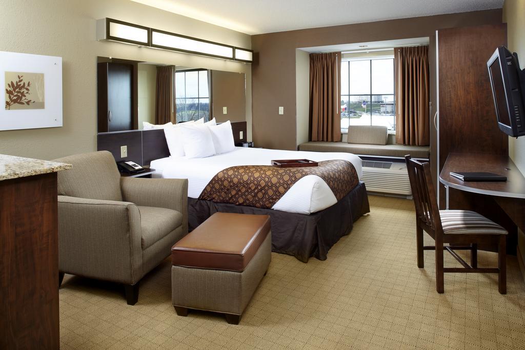Microtel Inn & Suites By Wyndham Wheeling At The Highlands Triadelphia Eksteriør bilde