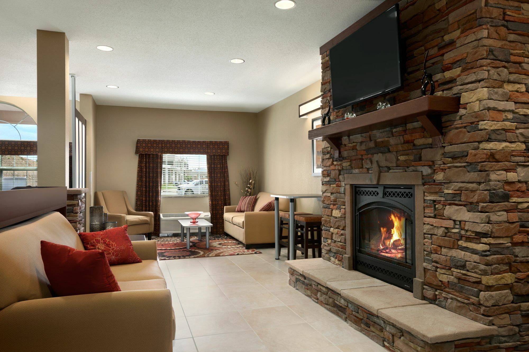 Microtel Inn & Suites By Wyndham Wheeling At The Highlands Triadelphia Eksteriør bilde