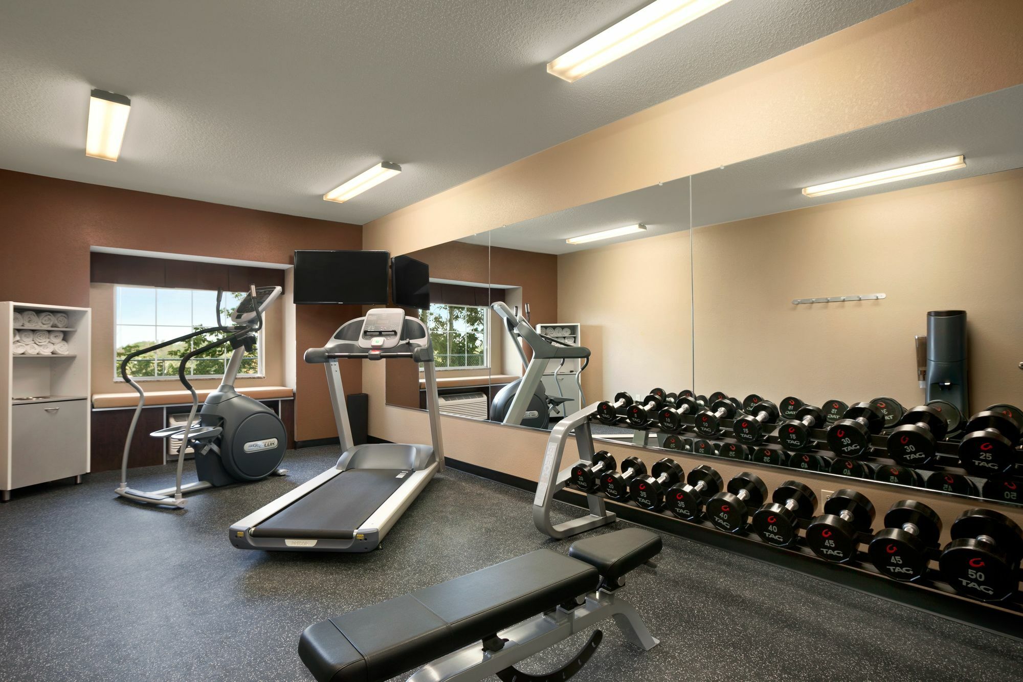 Microtel Inn & Suites By Wyndham Wheeling At The Highlands Triadelphia Eksteriør bilde