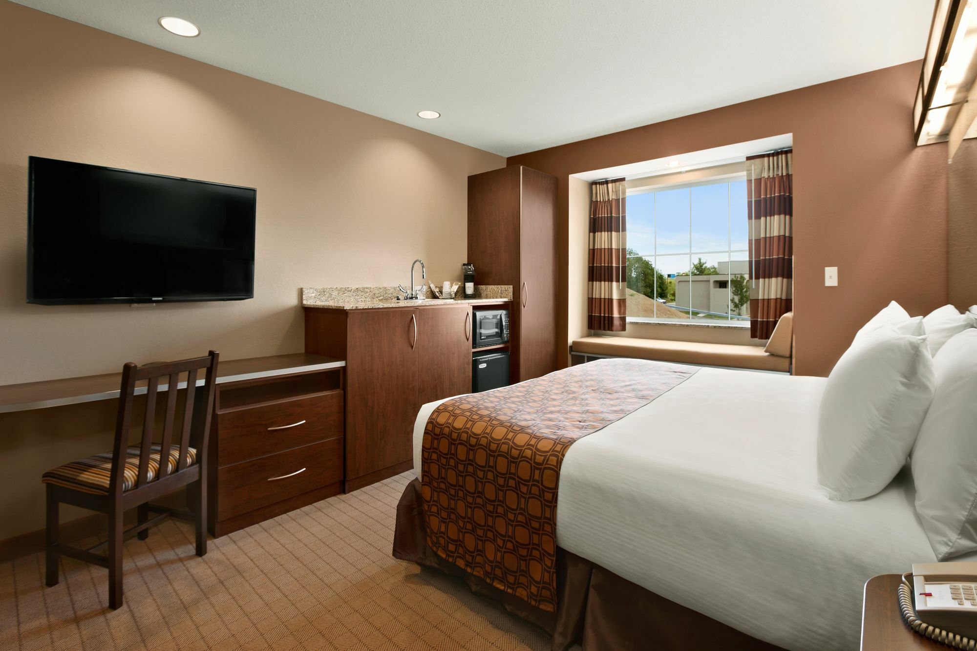 Microtel Inn & Suites By Wyndham Wheeling At The Highlands Triadelphia Eksteriør bilde